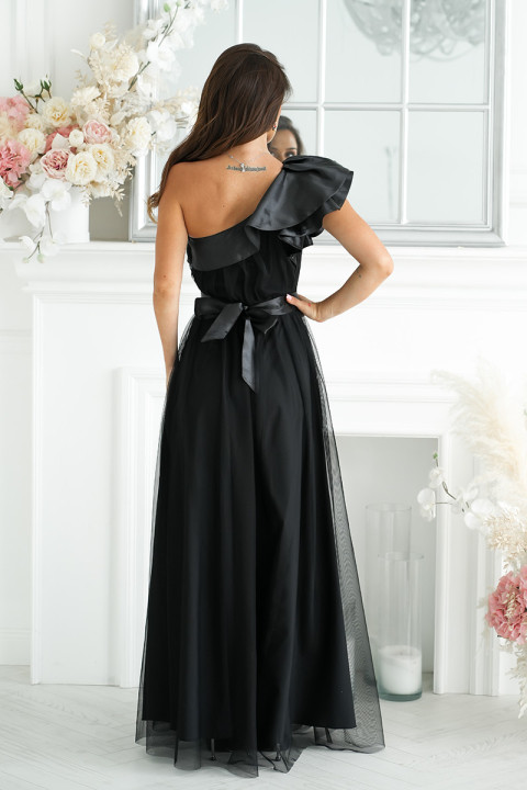 Długa Sukienka Z Satynową Falbaną