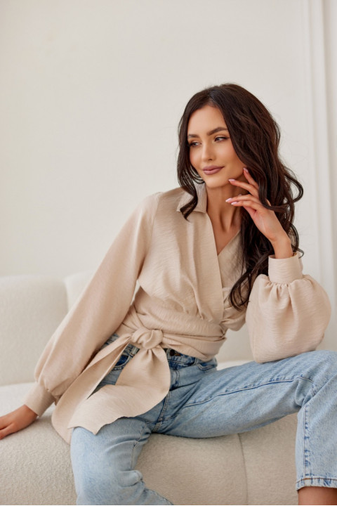 Bella - przekładana bluzka z kołnierzykiem i wiązaniem