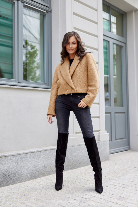 Renate - krótka kurtka dwurzędowa typu baranek