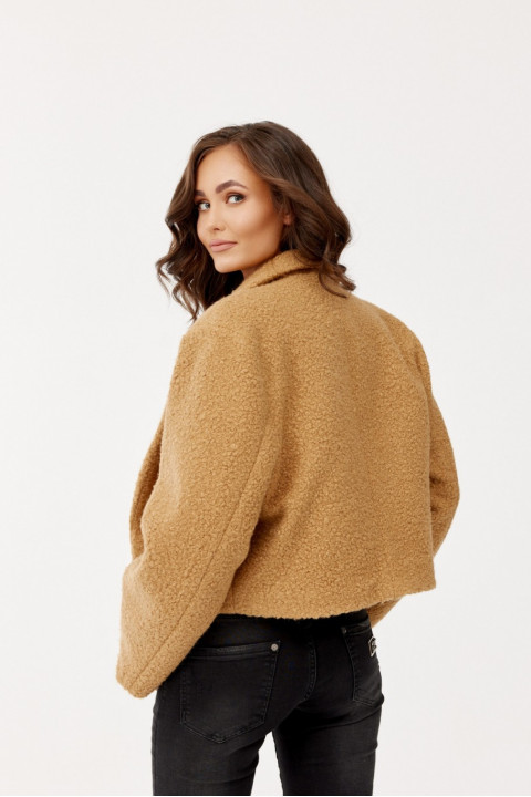 Renate - krótka kurtka dwurzędowa typu baranek