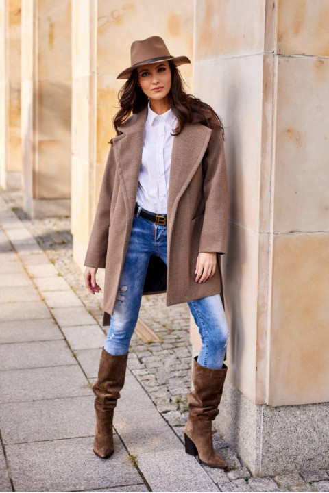 Krótki płaszcz damski z wiązaniem